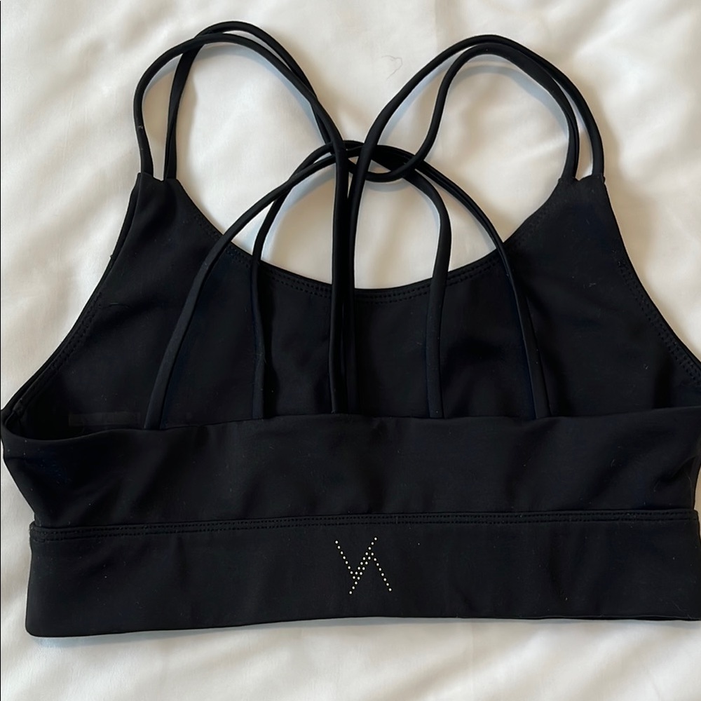 Vie Active Size Small NWOT Black Strappy Sports Bra